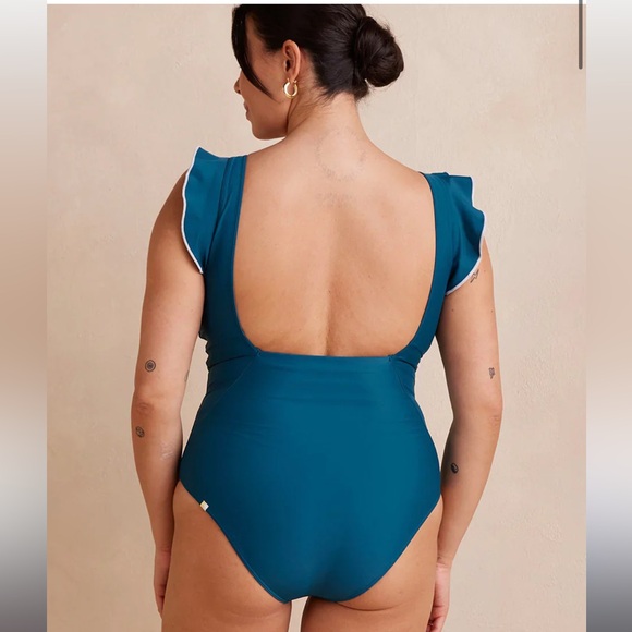 Summersalt The Ruffle Backflip - Picture 2 of 6